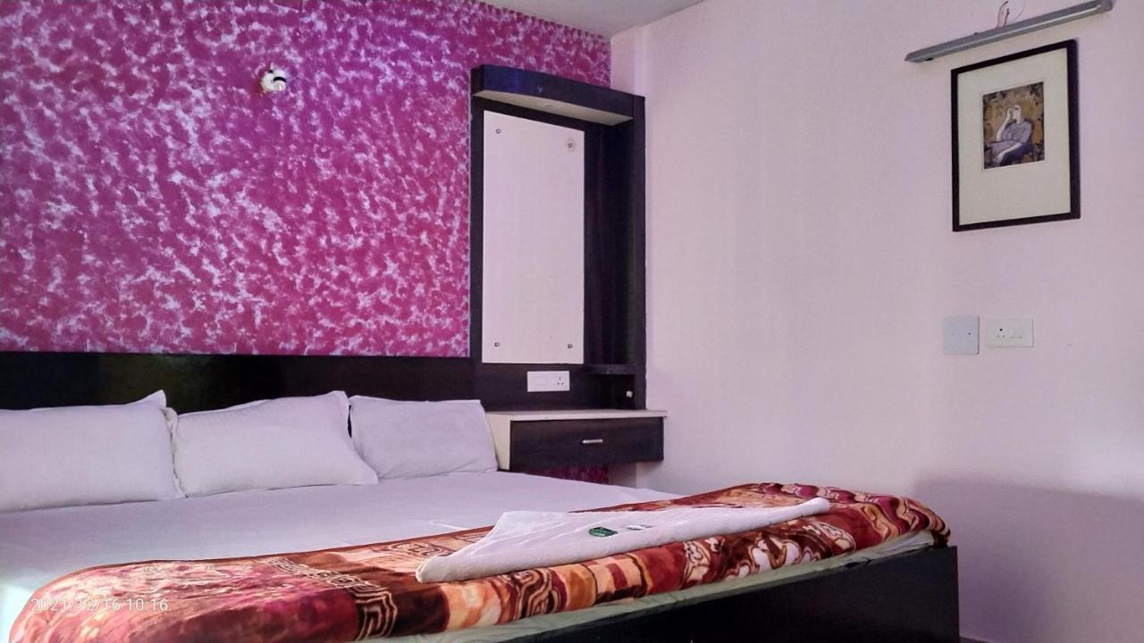 De Sea Apartments Пури Экстерьер фото